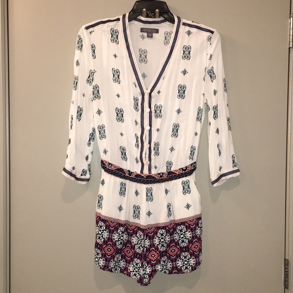 Kendall & Kylie Quarter Sleeve Romper - Picture 3 of 5